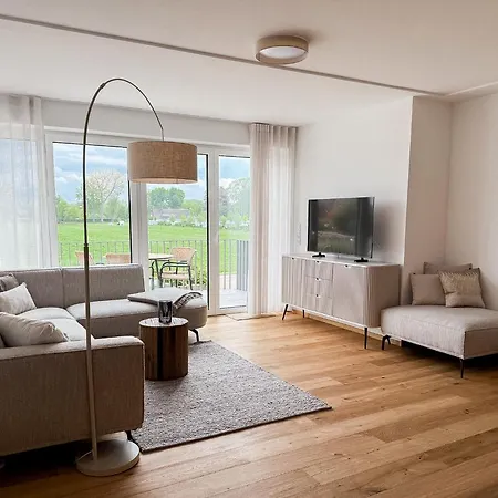 Uferchalet Am Duemmer *